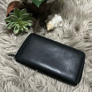 Genuine Leather Zippy Wallet-Black-Relativity brand